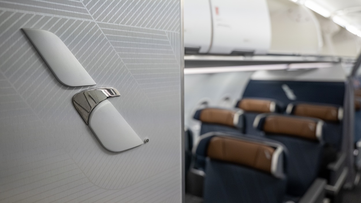 American Airlines Keeps Selling Upgrades Until Boarding, So Why Keep Chasing Elite Status?
